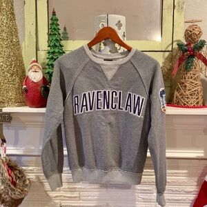 Harry Potter Universal Studios Crewneck Patch Sleeve Ravenclaw Sweatshirt XS